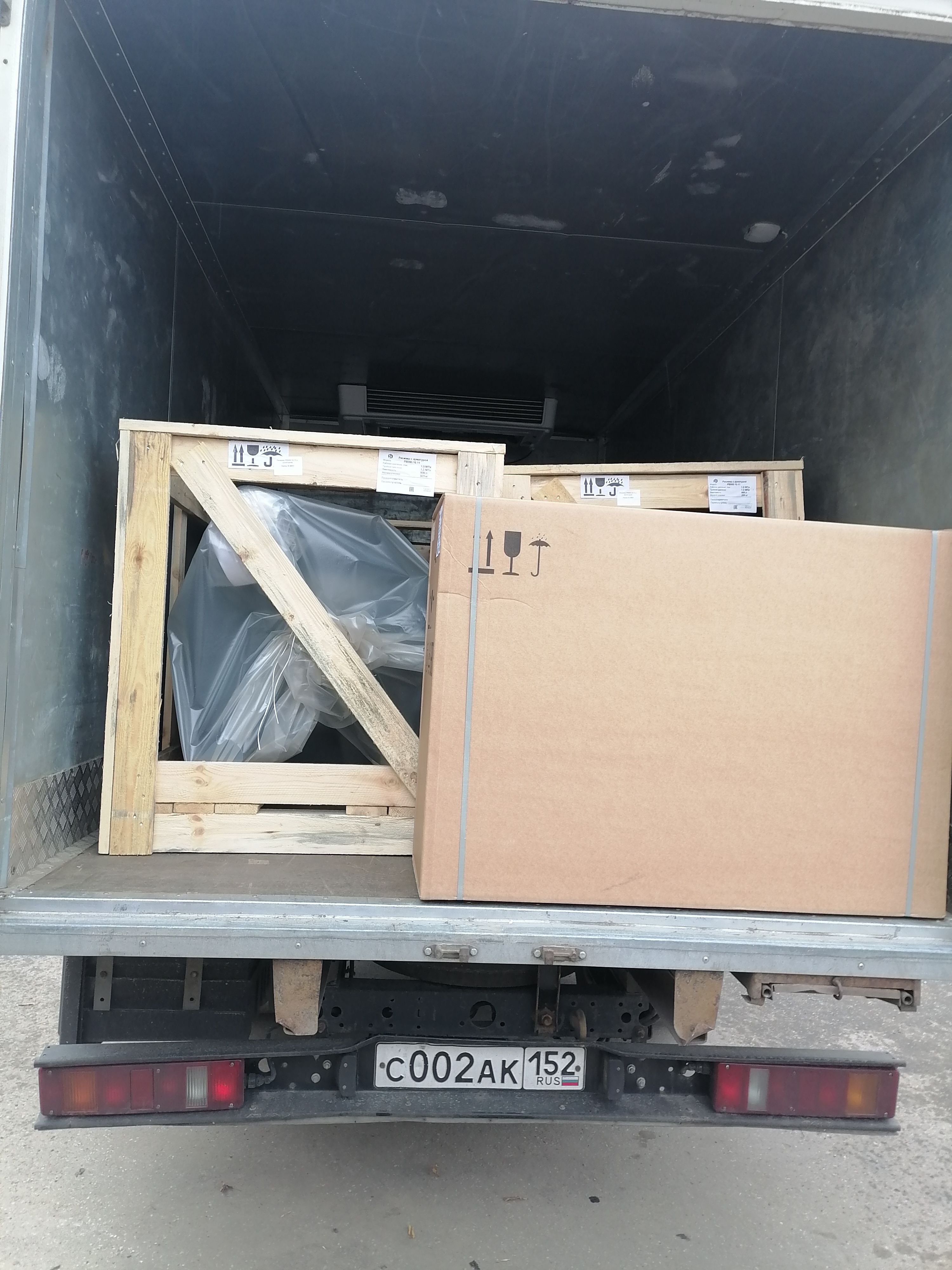 Отгрузка поршневого компрессора Remeza СБ4/С-100.LB30 и ресивера Remeza РВ 900.10.02 в г. Нижний Новгород